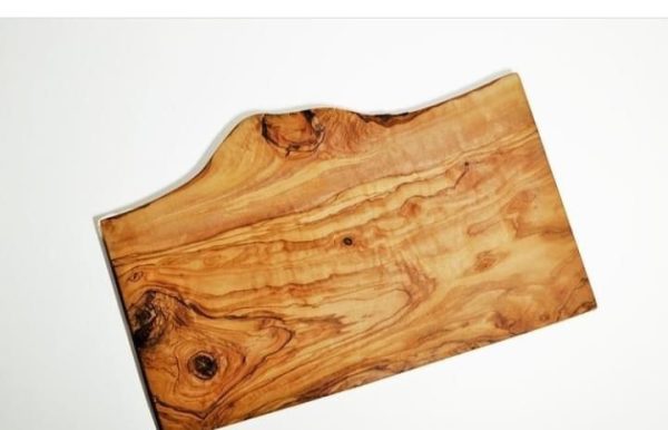 RUSTIC STEAK BOARD WITH JUICE  GROOVE