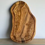 RUSTIC STEAK BOARD WITH JUICE  GROOVE